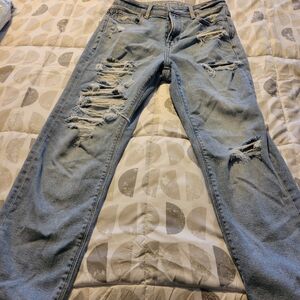 American Eagle Outfitters Light Blue Distressed Boyfriend Jeans